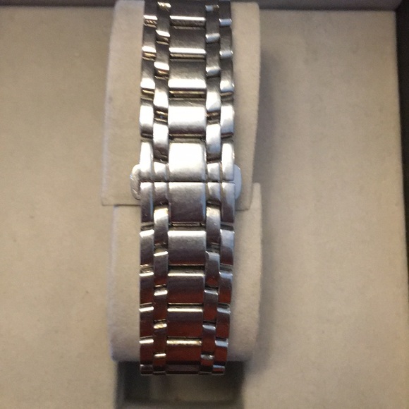 EUC FENDI TIMEPIECE - Picture 2 of 6